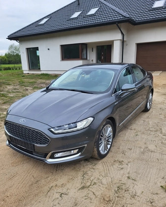 Ford Mondeo cena 48900 przebieg: 104000, rok produkcji 2017 z Sierpc małe 211